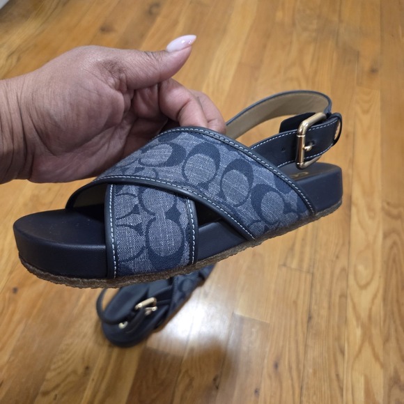 Coach Womens Adora Summer Casual  Sandals Signature Chambrey Navy Blue Size 6B - Picture 5 of 9